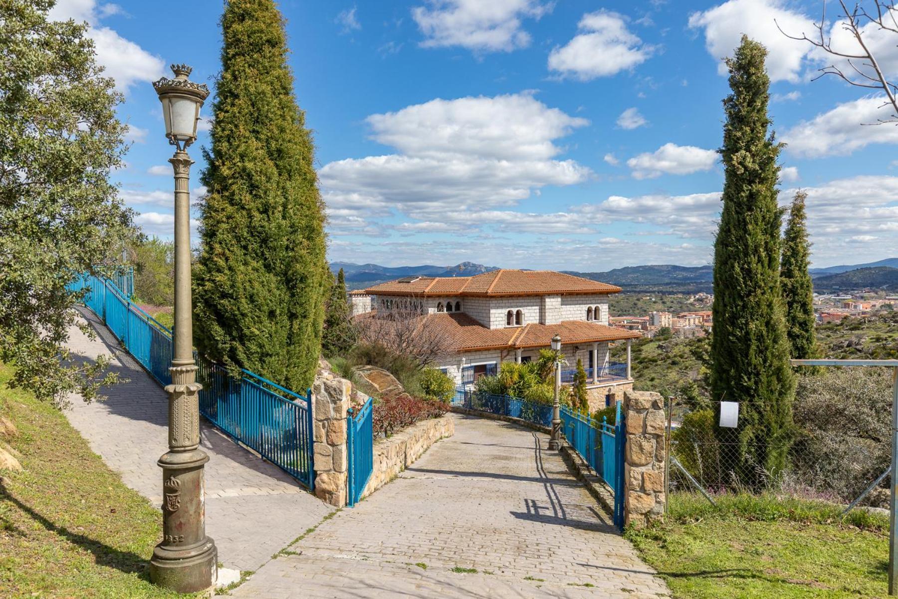 Вілла Mansion Con Jacuzzi A 40 Grados, Gran Piscina Y Padel Ель-Тьємбло Екстер'єр фото